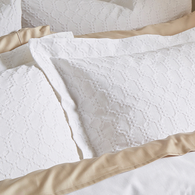 Waffle Circle Duvet Cover Set - White carousel image
