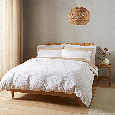 Waffle Circle Duvet Cover Set - White carousel image