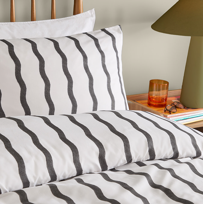 ondula wave duvet cover close up  image 2