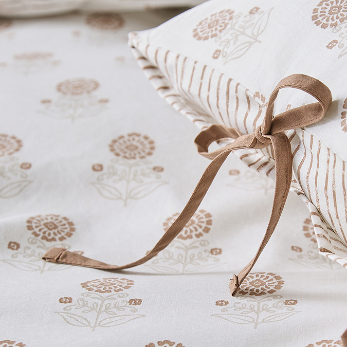 Woodblock Floral Reversible Soft Duvet Cover Set - Clay carousel image
